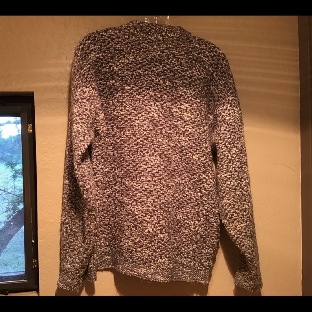 Men’s vintage sweater.